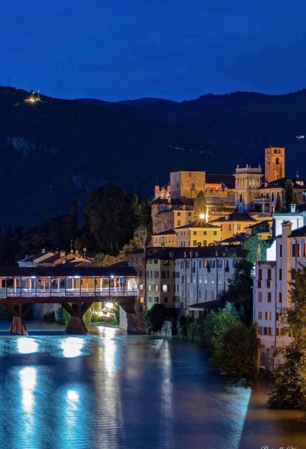 Hotel Villa Pigalle Tezze sul Brenta Bagian luar foto