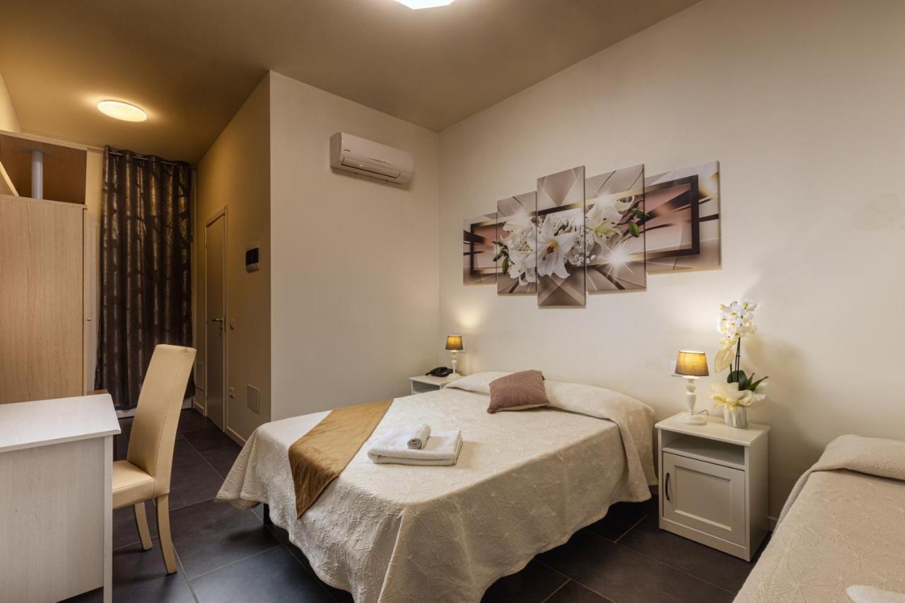 Hotel Villa Pigalle Tezze sul Brenta Bagian luar foto