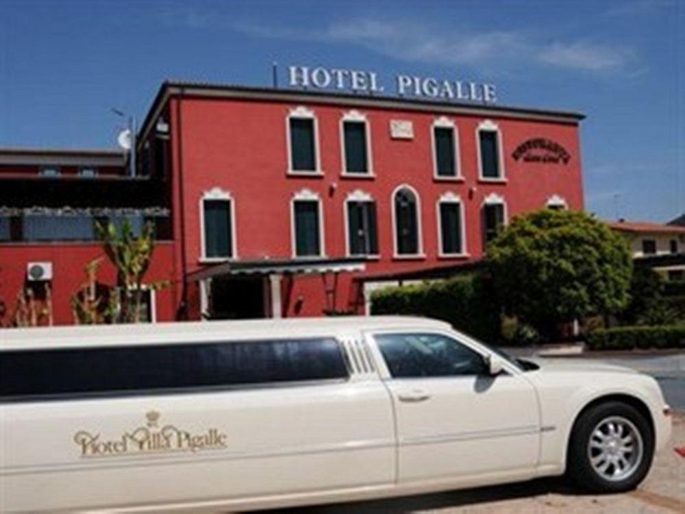 Hotel Villa Pigalle Tezze sul Brenta Bagian luar foto