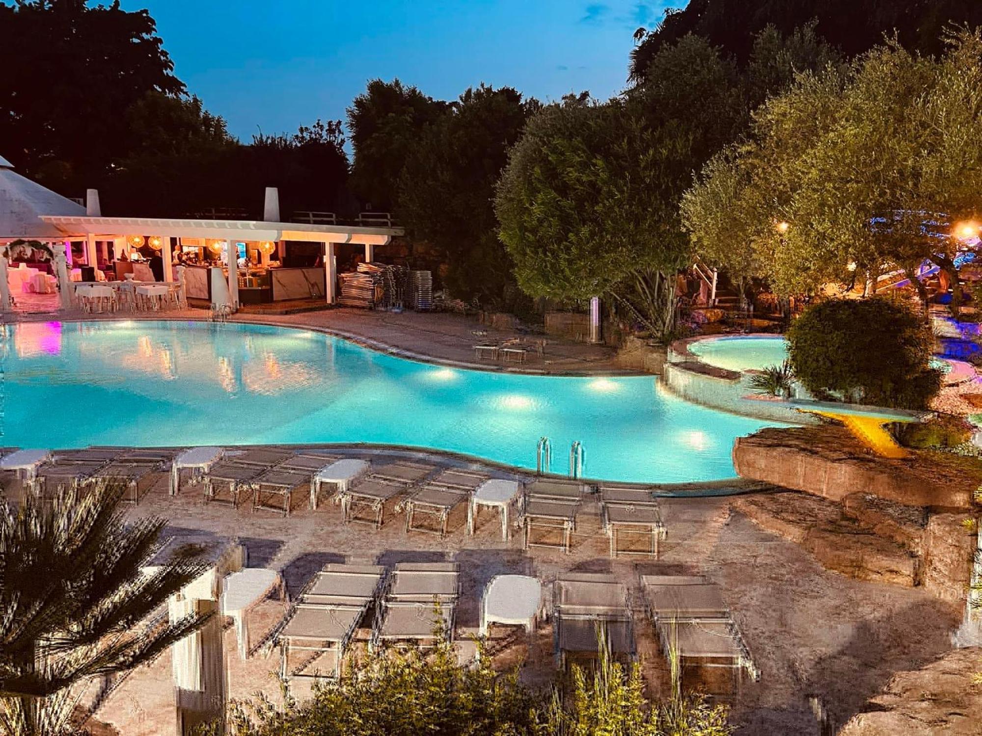 Hotel Villa Pigalle Tezze sul Brenta Bagian luar foto